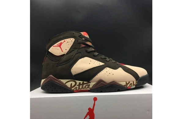 Patta Jordan 7 AT3375-200 Shimmer  AT3375-200 Retro 0519